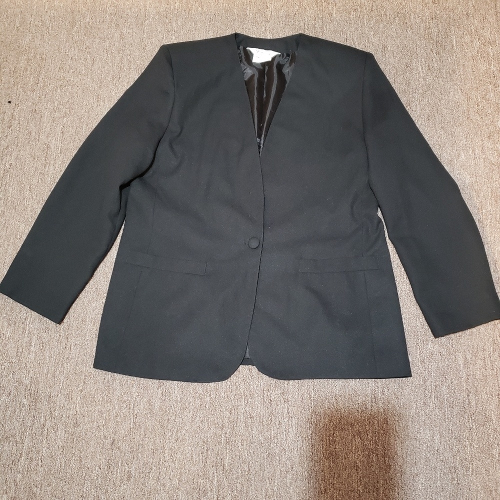 Tan Jay black suit jacket for women vintage